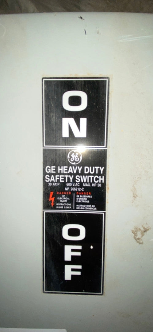 GE Heavy Duty Safety Switch 30A 600VAC TH3361(S6LLST3075)