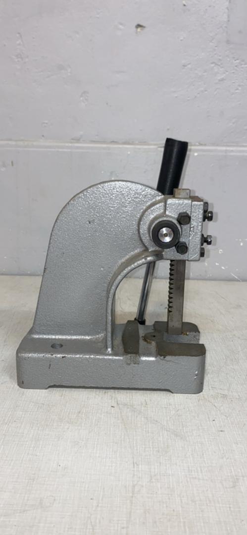 5x10x10 Clamp / Press(S6LLST6880)