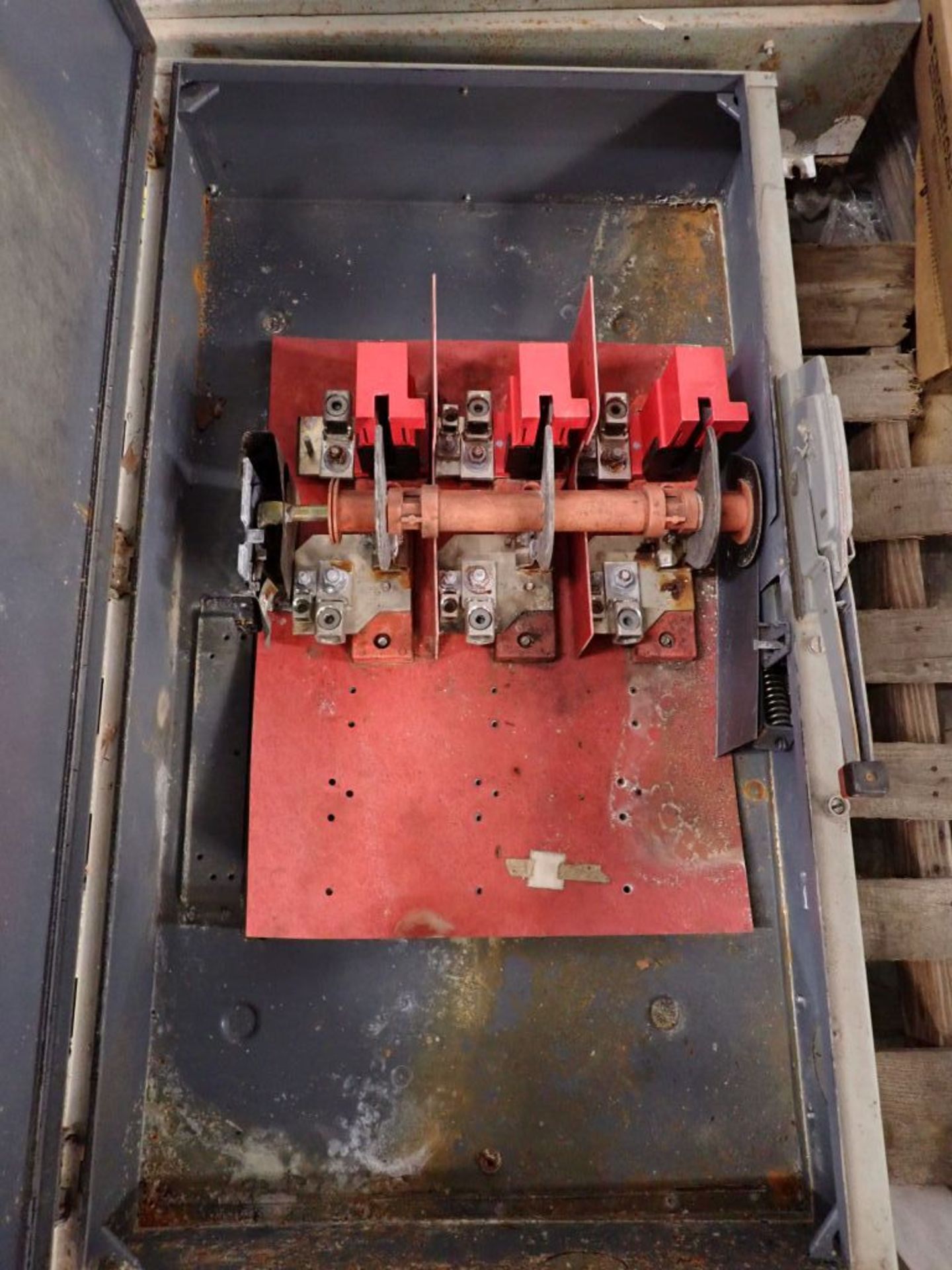 Square D 400A Heavy Duty Safety Switch and Enclosure HU365AWK 600V 3PH