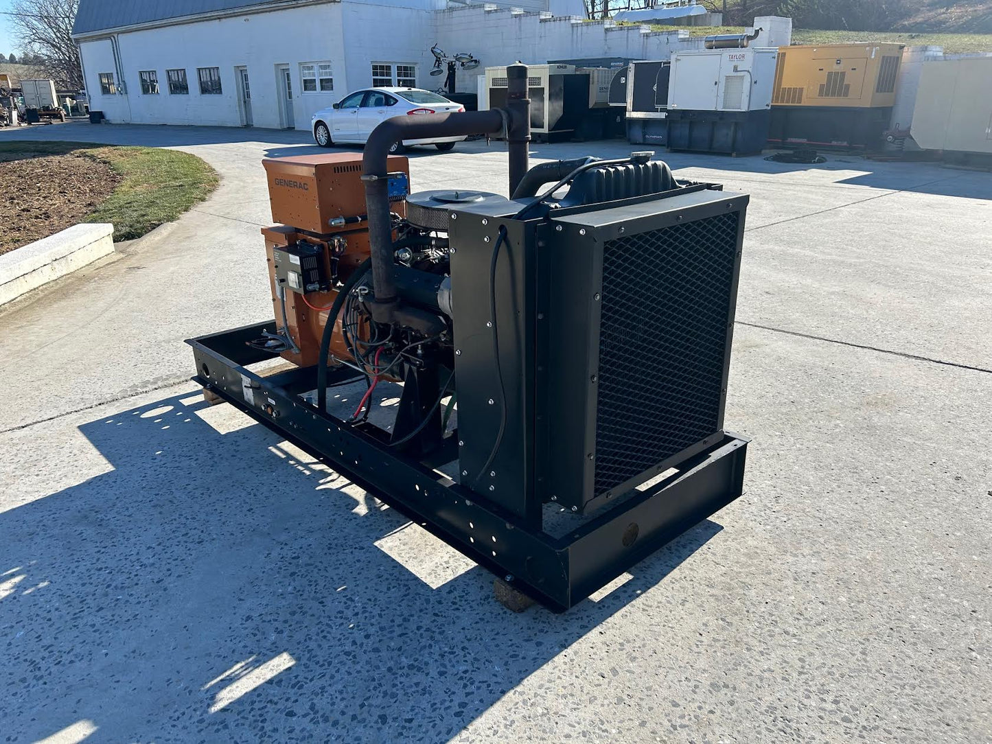 30KW Generac Generator NG/LP 3PH 120/208V '95 632hrs LOAD TESTED-17519