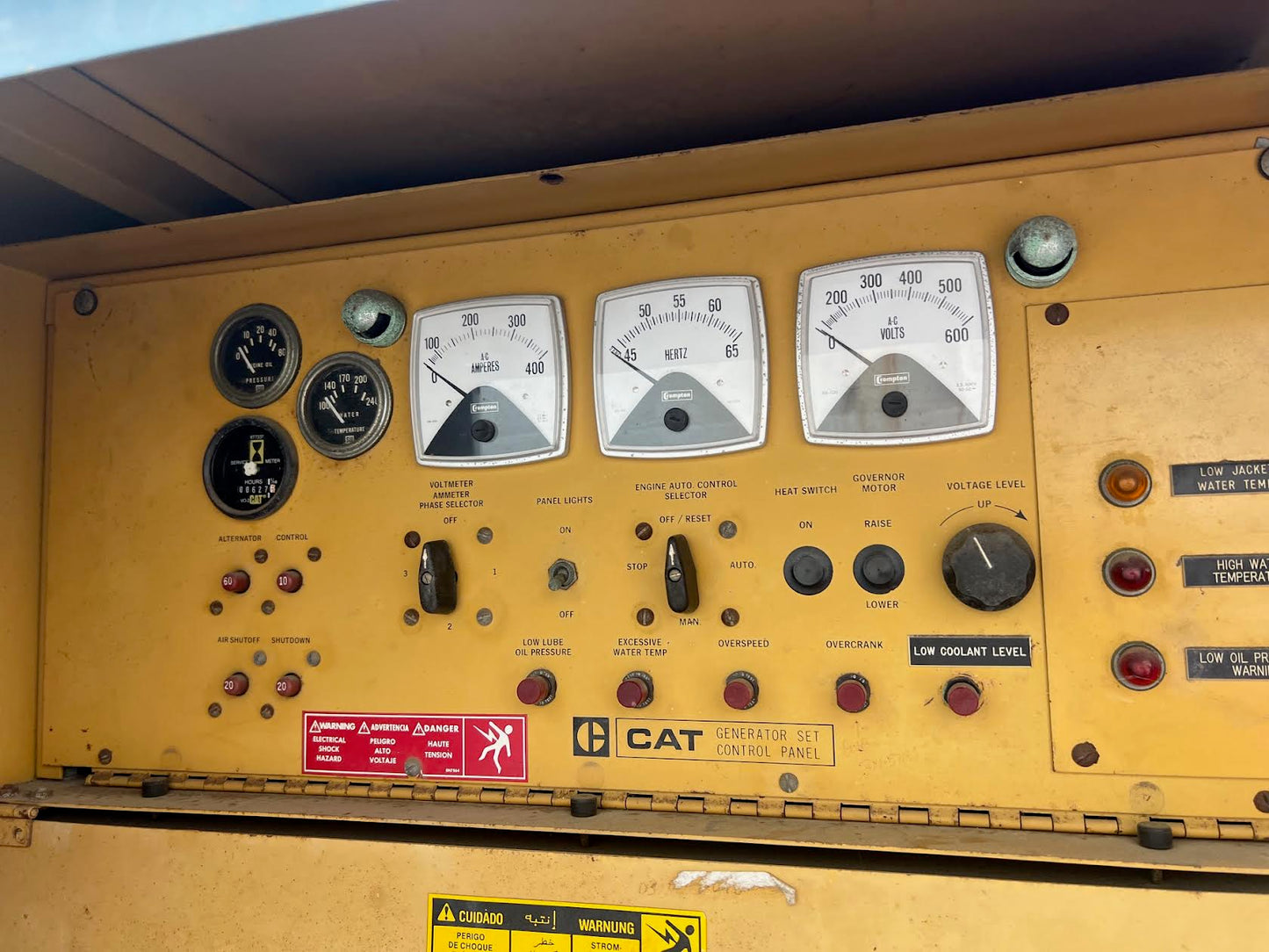 175KW Caterpillar 3306 Diesel Generator 627 Hours Enclosed