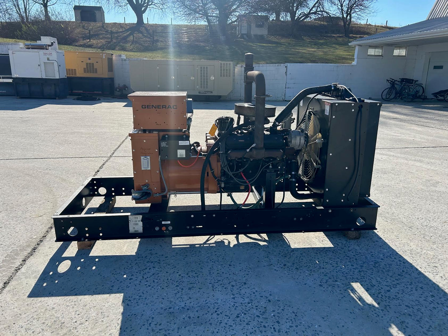 30KW Generac Generator NG/LP 3PH 120/208V '95 632hrs LOAD TESTED-17519