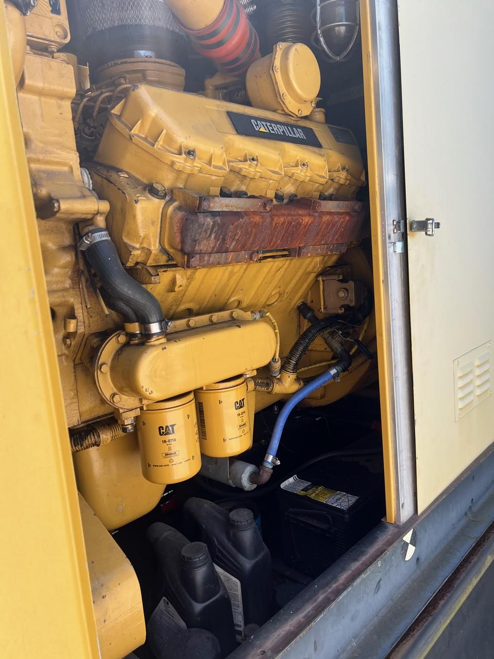 225KW Cat 3208 Diesel Generator 480V '01 1400 Hrs