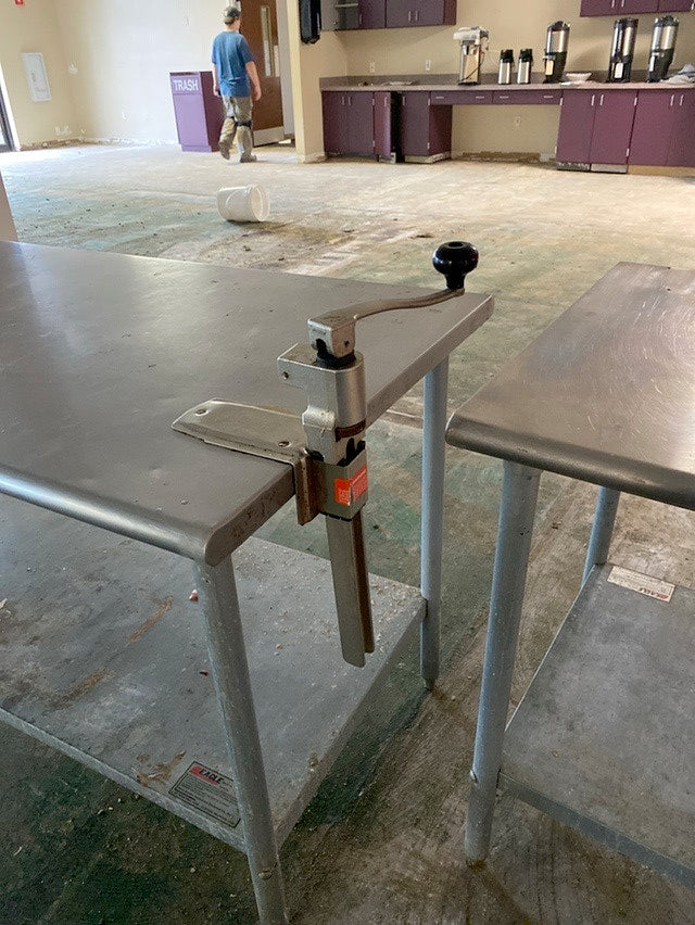 Eagle Stainless Steel Prep Table 84"x30�x36"(S6LLST1787)