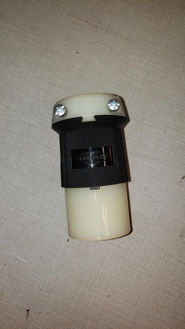 Lot of 6 Hubbell HBL2323, Twist-Lock Female Connector Body, 20A 250V, 2-Pole 3-Wire(S6LLST8953)
