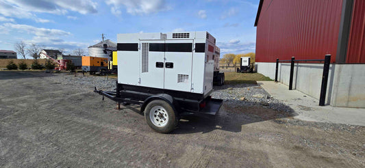 36KW MultiQuip WhisperWatt Generator Isuzu Diesel W/ Trailer 97' TESTED 8000Hrs