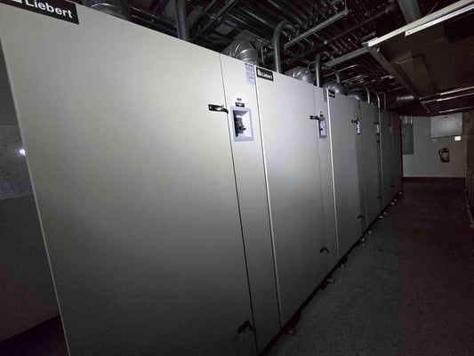 Liebert 400A UPS 600 Series Battery Cabinet No Batteries 395A DC Max 480 Volt