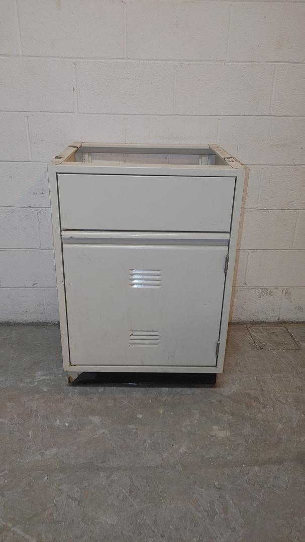 24" Contoured Cabinet(S6LLST11879)