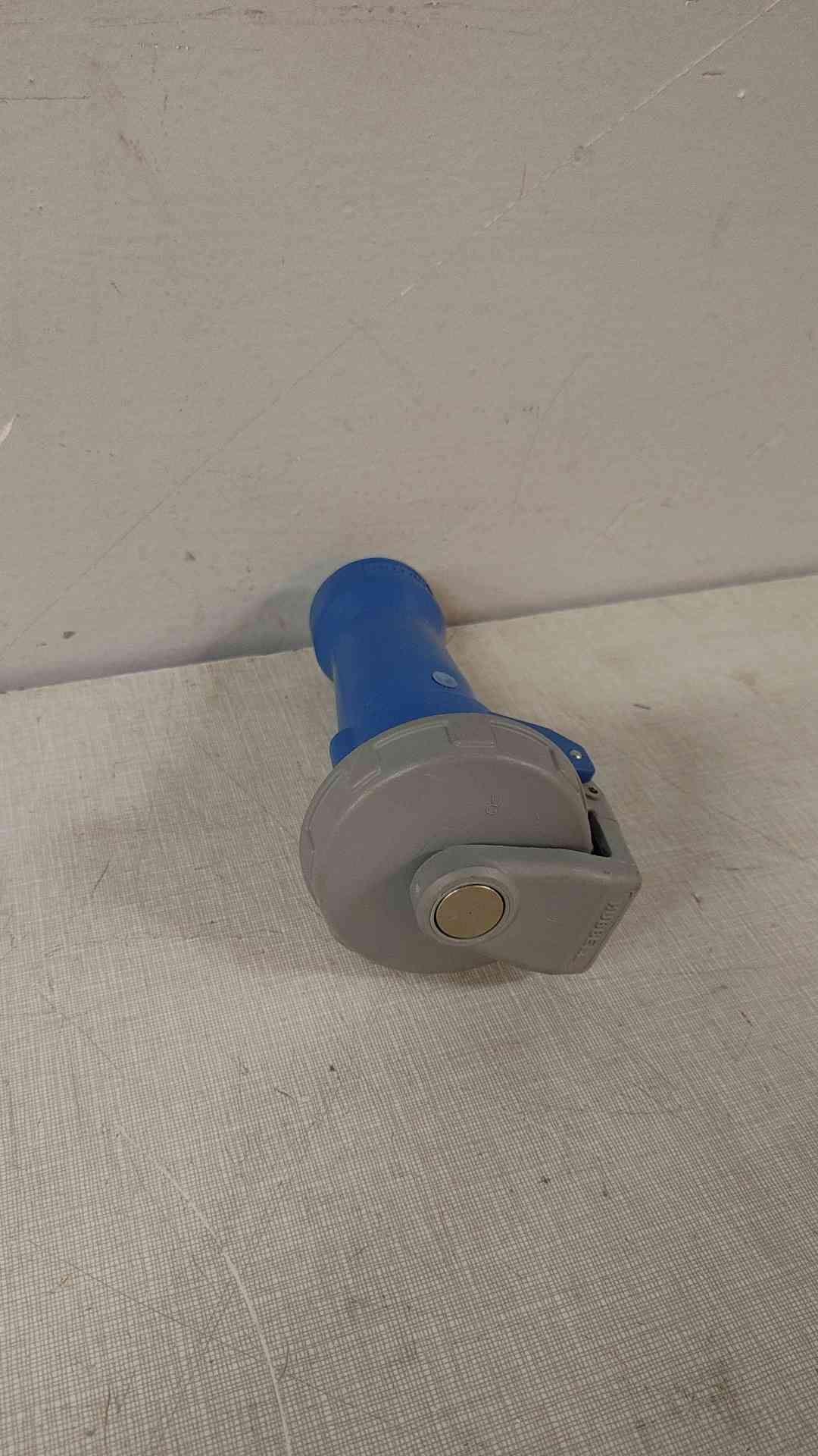 *Pickup Only* Hubbell Plug Receptacle 20A 250VAC 320C6W(104702)