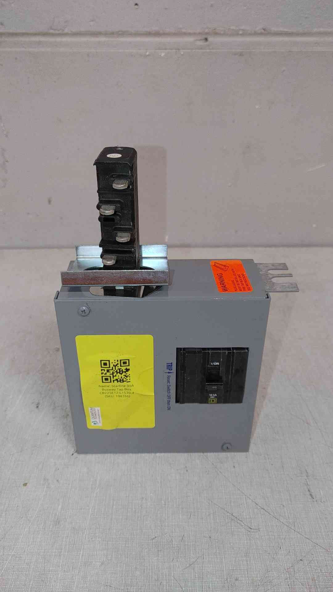 Starline 30A Busway Tap Box CB225E12-L1530-4 225A Busway Taps