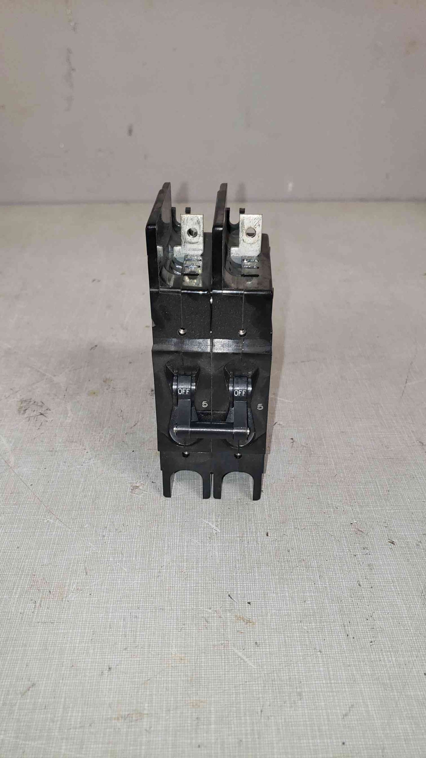 Airpax 5A 2 Pole Breaker (SKU: 107187)