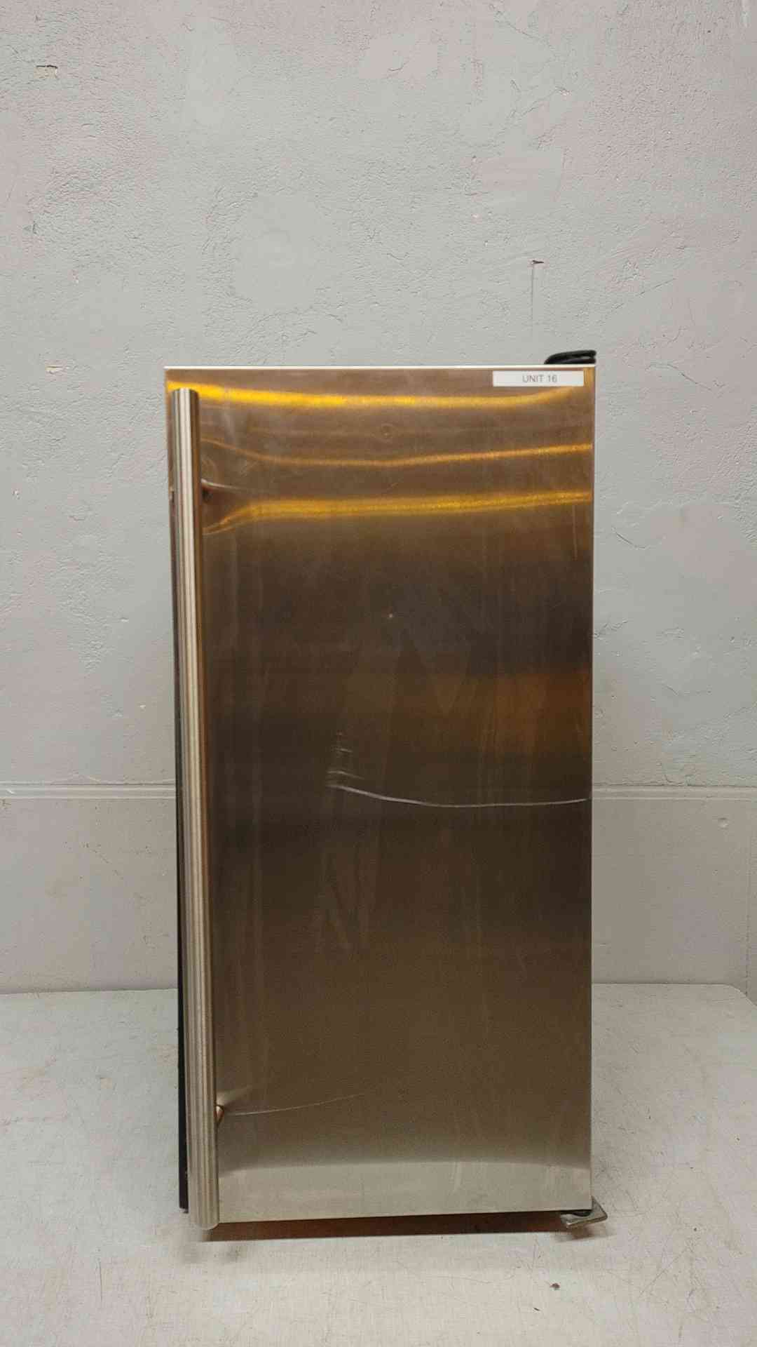 U-Line 15" ADA Series Ice Maker 115V 2.5A 1PH R134A U-ADA15IMS-00A