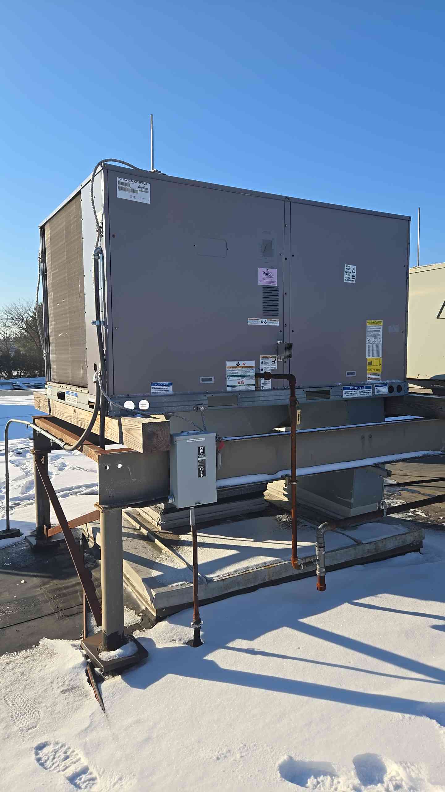 Carrier YCH210 Packaged Gas Electric RTU YCH210C3NOCA