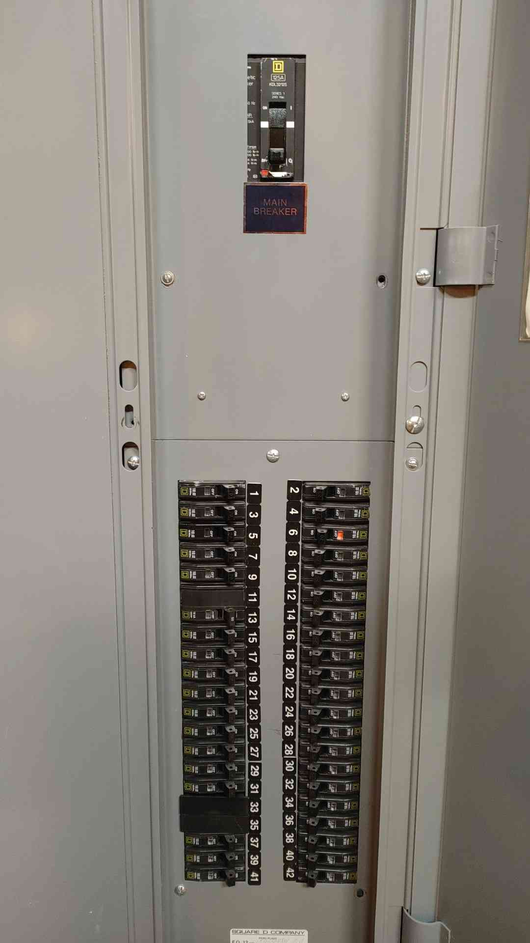 Square D NQOD Panelboard 125A 208Y/120V 3PH 4W MHC50S with Main