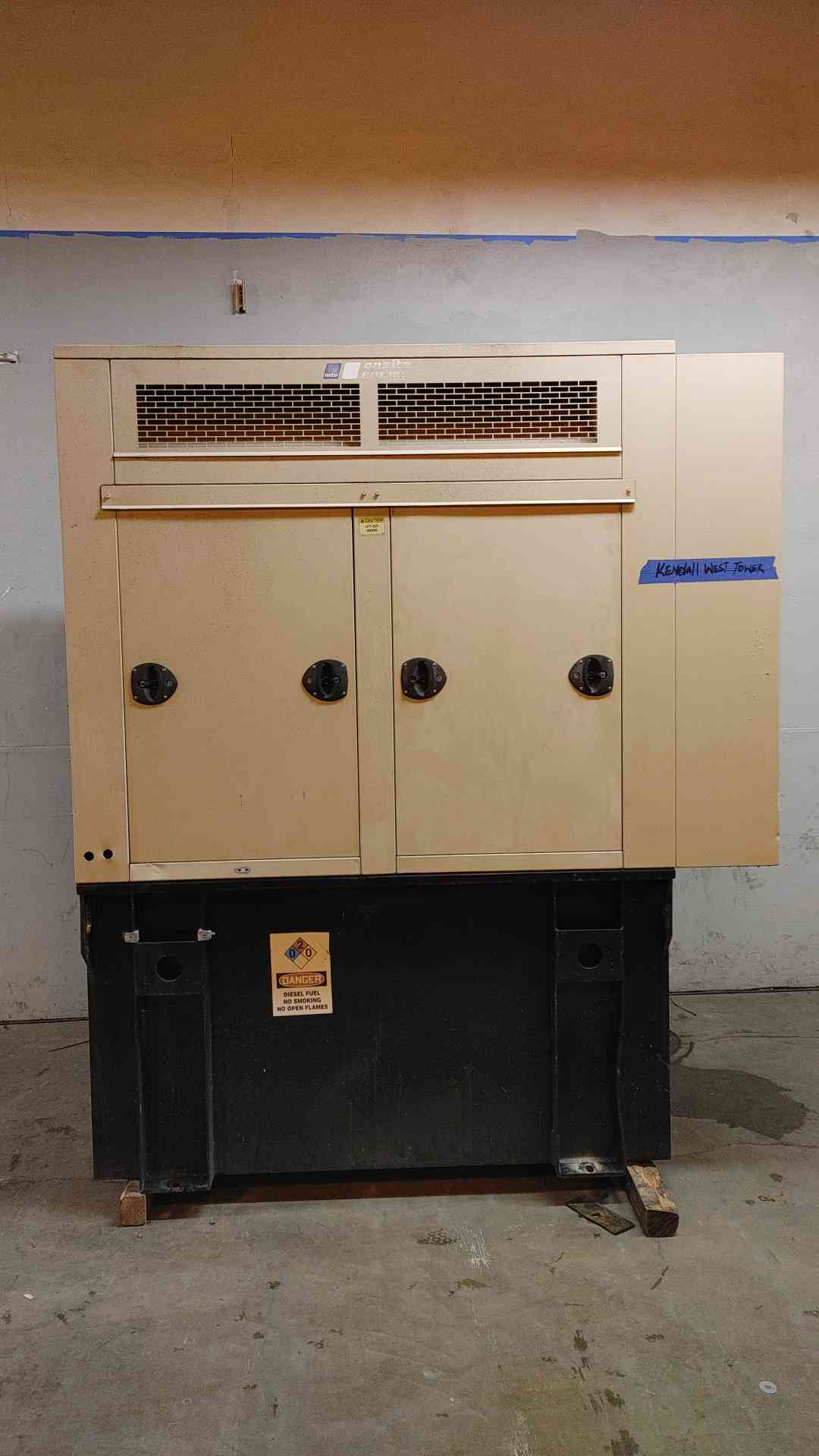 30KW MTU John Deere Diesel 4024 Generator 1PH 321Hrs D30FGJT4 TESTED