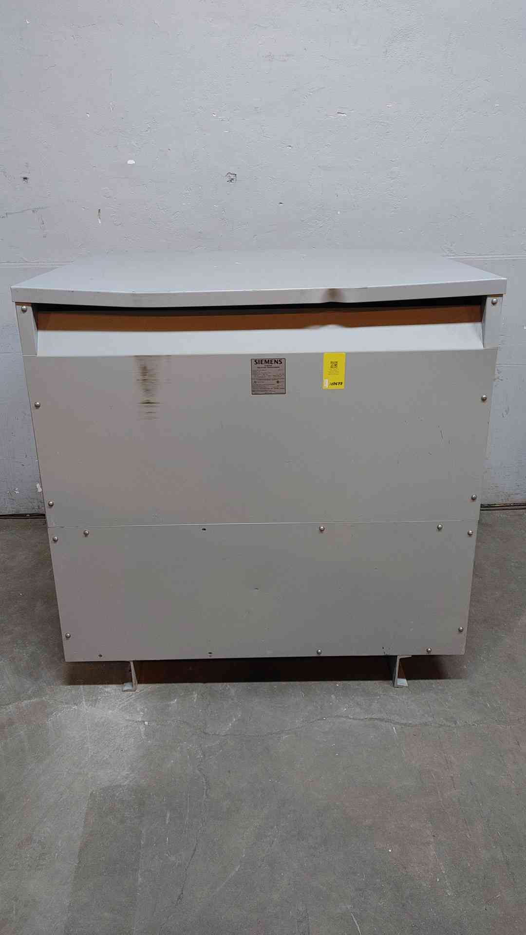 Siemens Dry Transformer 300KVA 480v x 208Y/120VAC 3PH 3F3Y300K13