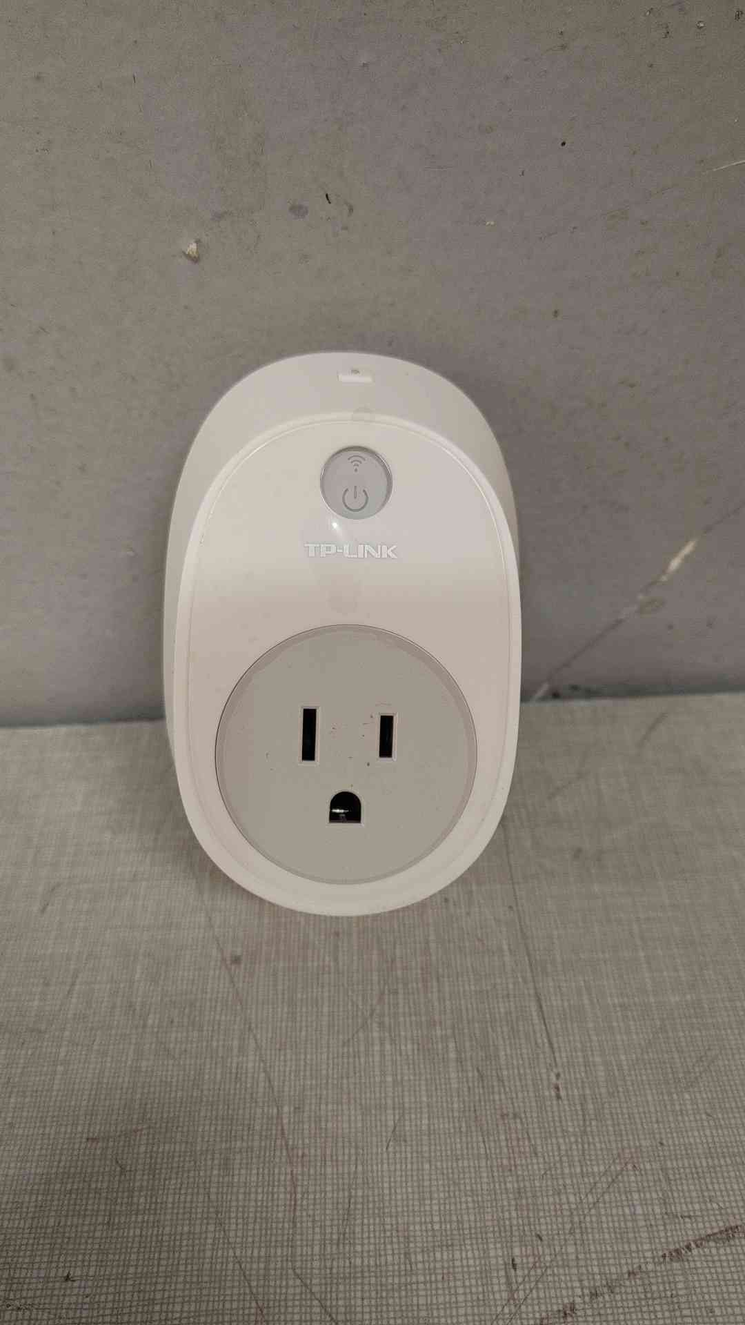 TP-Link Smart Wifi Plug 120V 15A HS100
