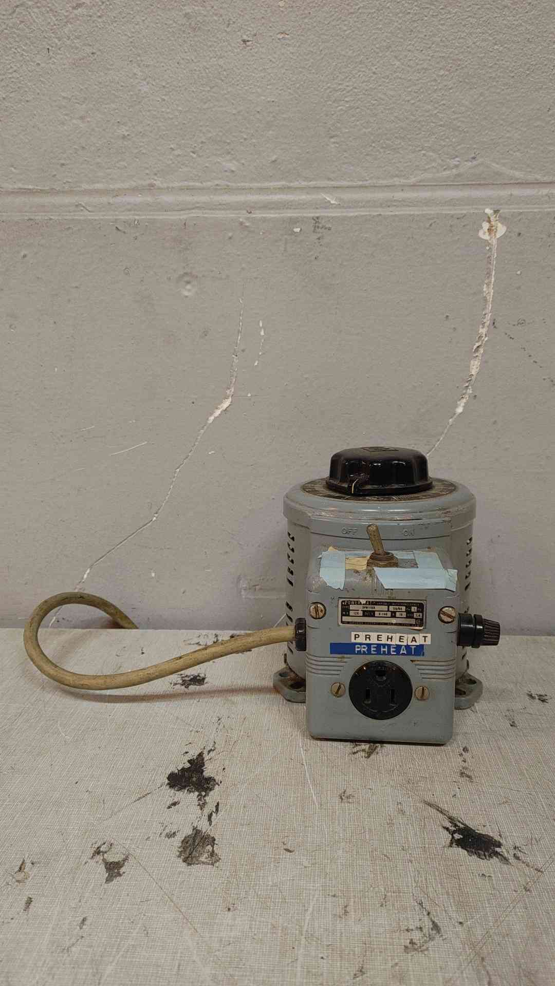 Superior Electric Powerstat Variable Transformer 1PH 120VAC 10A 1.4KVA 3PN116B