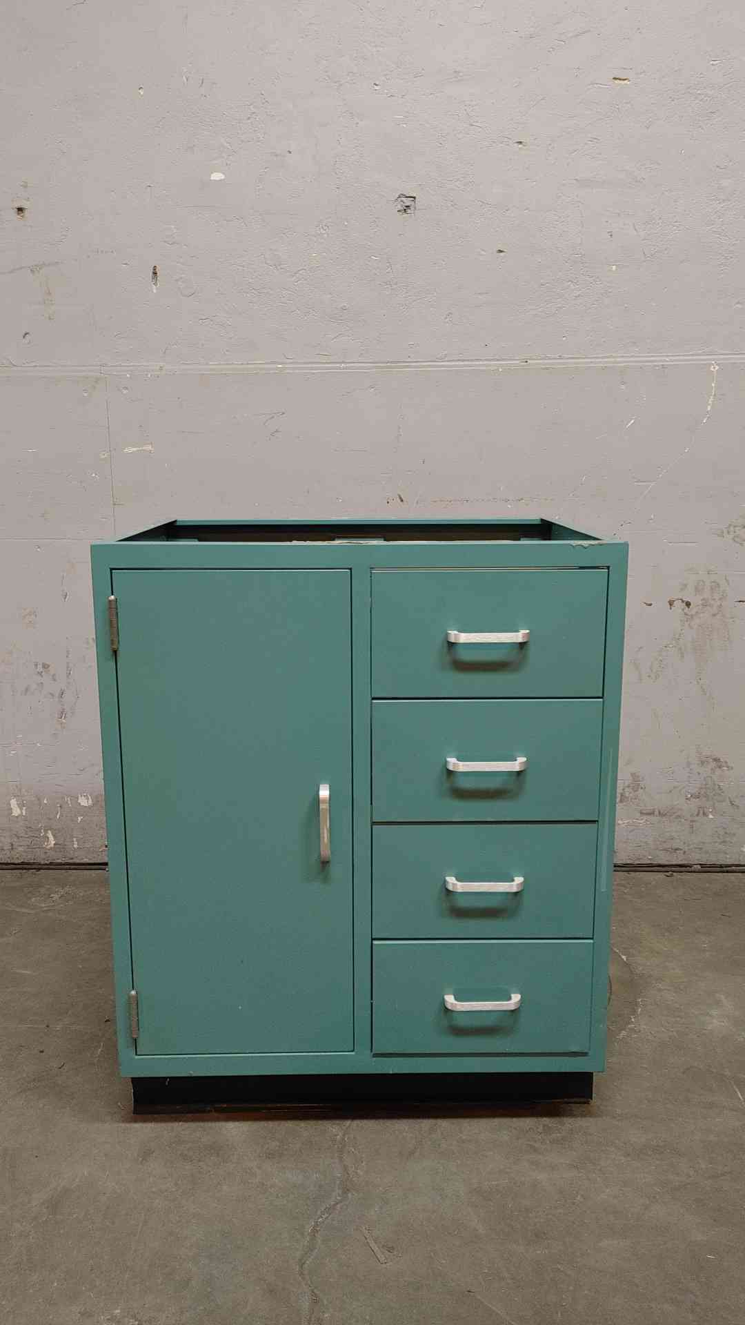 30" Duralab Mixed Casework (108294)