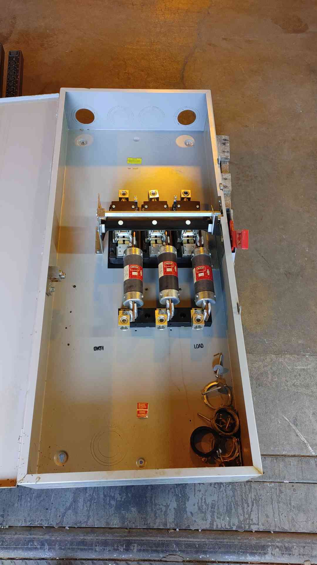 400A GE Safety Switch TH3365 Indoor Enclosure 3PH (108766)