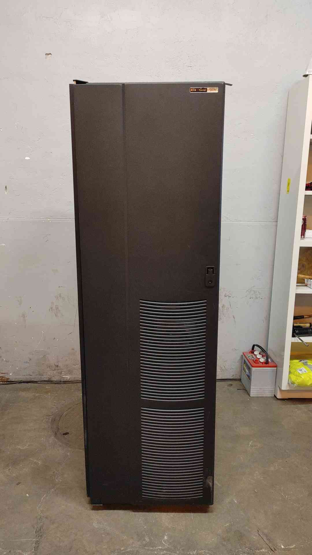 Eaton 9390 Battery Cabinet 480VDC 101ADC 50 Model E20 Battery (109304)