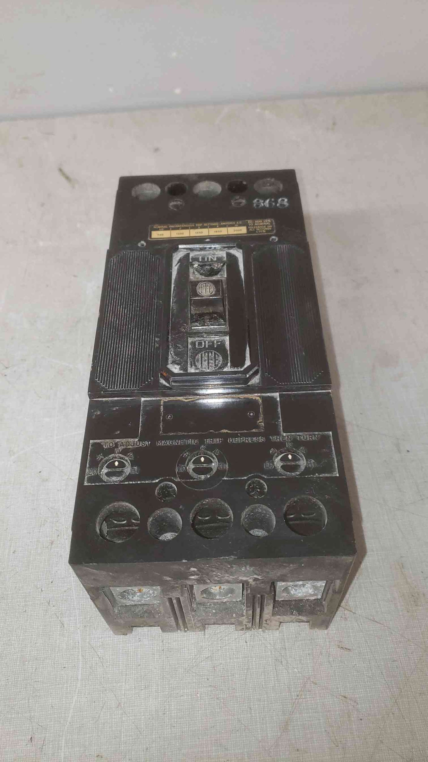 I-T-E 225A 3 Pole Breaker (SKU: 109608)