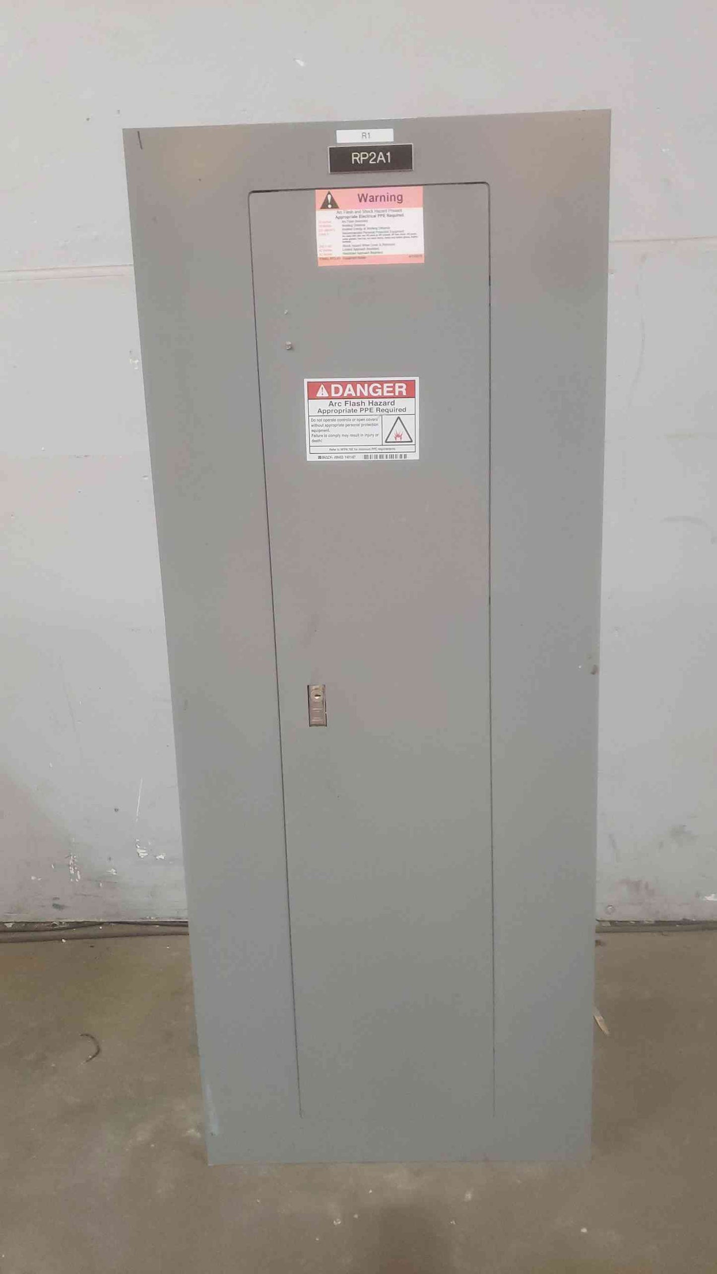 SQUARE D 225A 120/240V 3PH 4W NQOD Panelboard with Main (SKU: 110591)