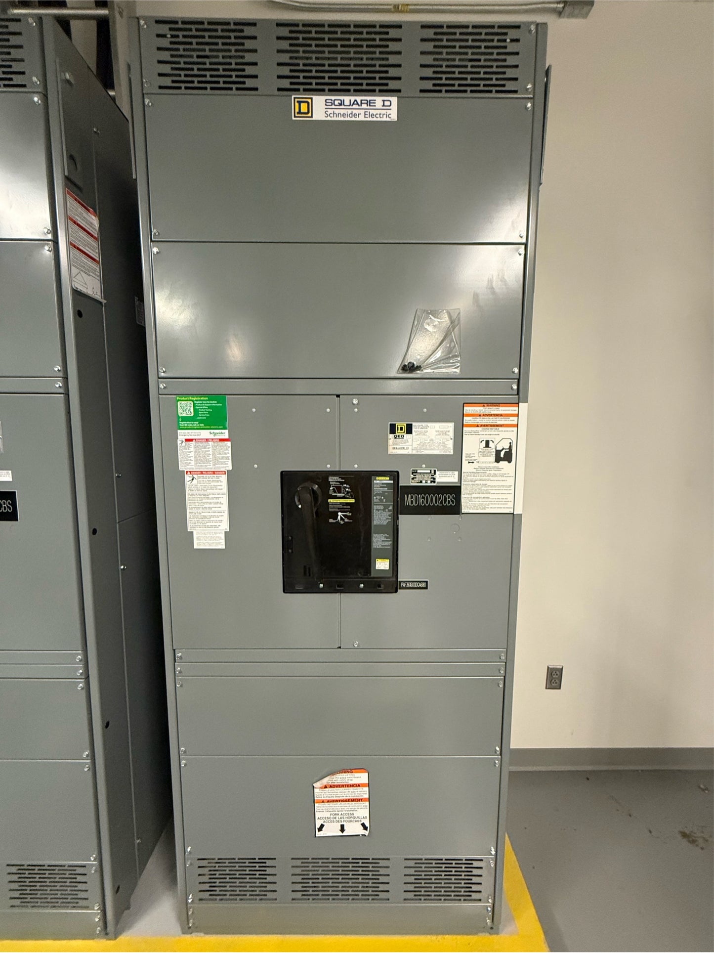 Square D QED Switchboard 600V 1600A Disconnect Cabinet