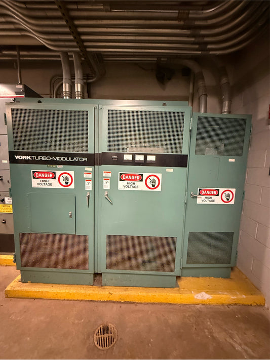 York Turbo-Modulator 3 pieces  Variable Speed Drive 450v 3PH 60hz YTM500YAC015-1308