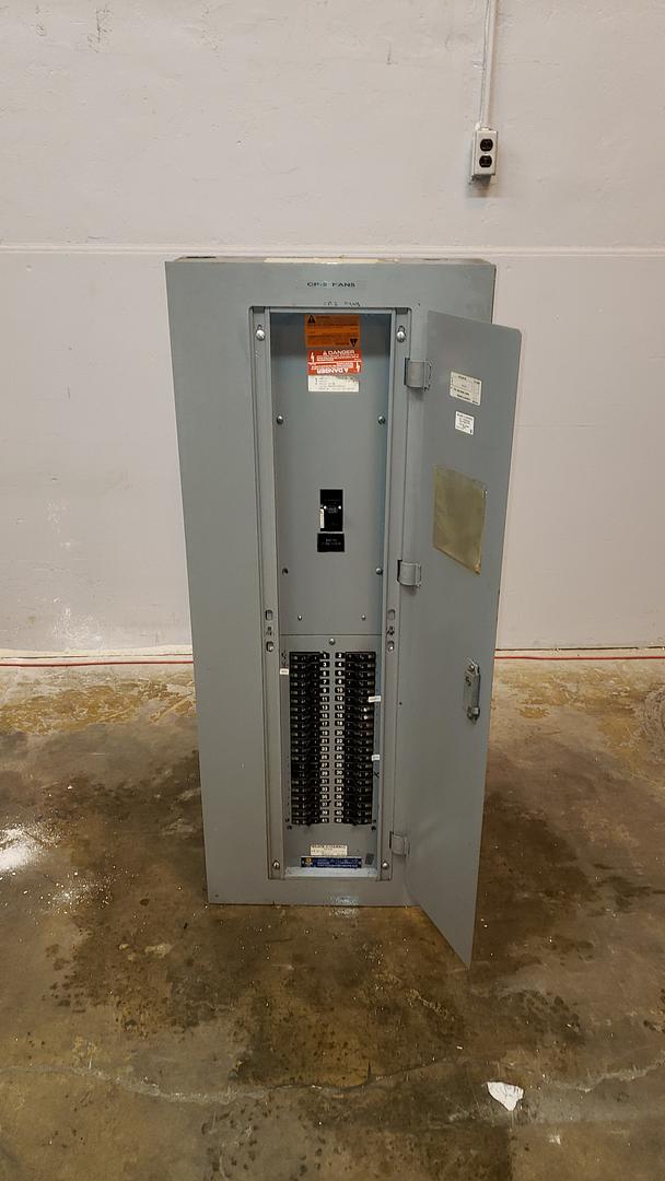 225A Square D NQOD 3PH w/ Main Loaded(S6LLST11868)