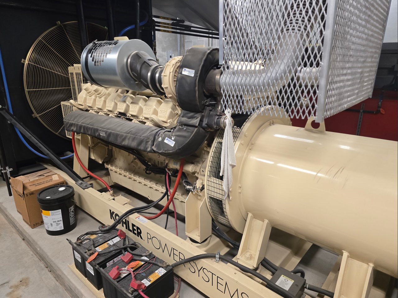 1000KW Kohler MTU Detroit 1000ROZDR Diesel Generator 3ph 277/480 70 & 300 Hrs '03 Series 2000