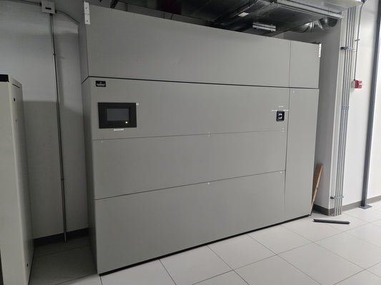 Liebert Deluxe System 3 FH740C Chilled Water Downflow CRAC 460V '07
