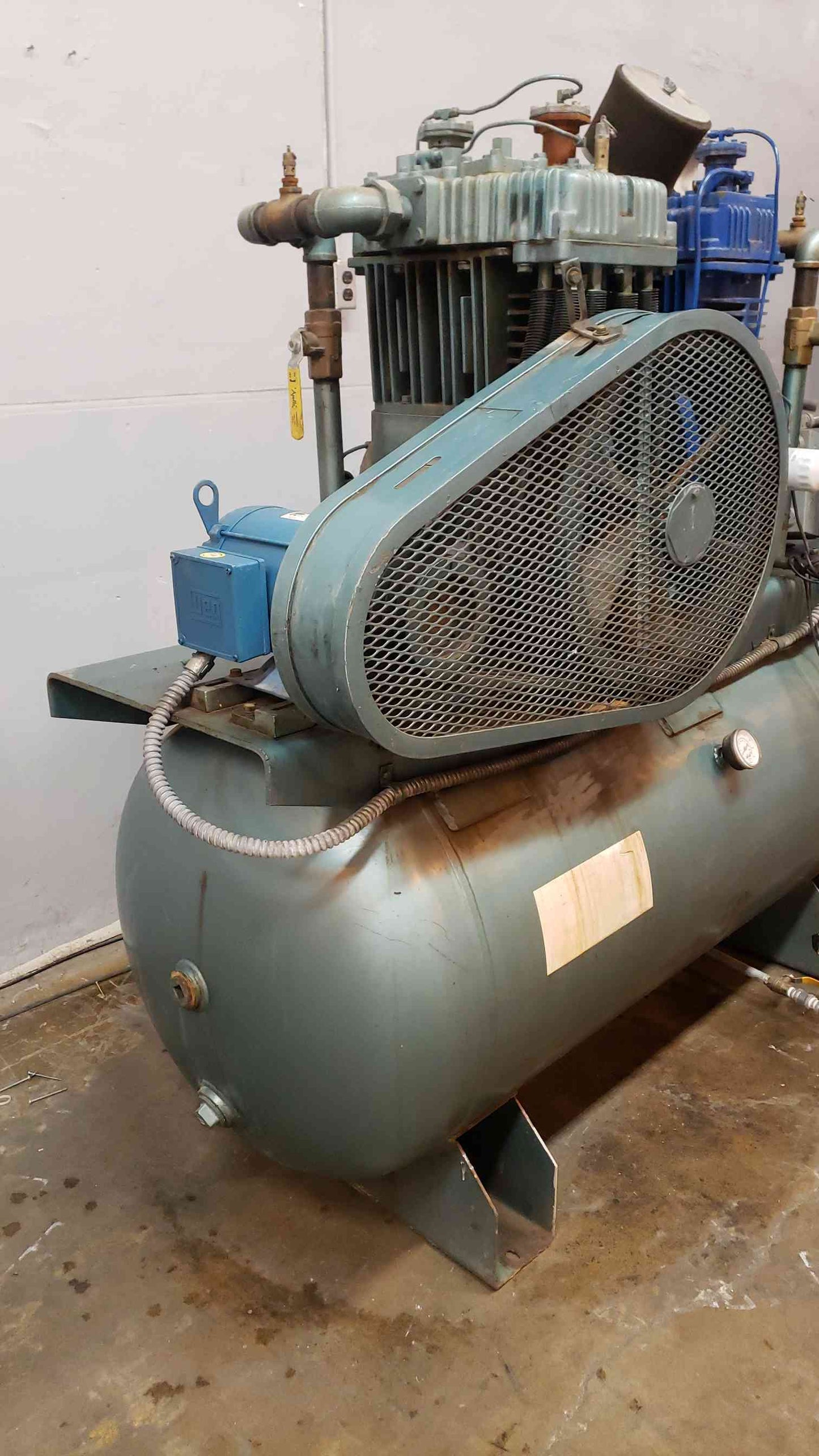 Compressed Air & Gas Institute Large Air Compressor 200 PSI(104853)