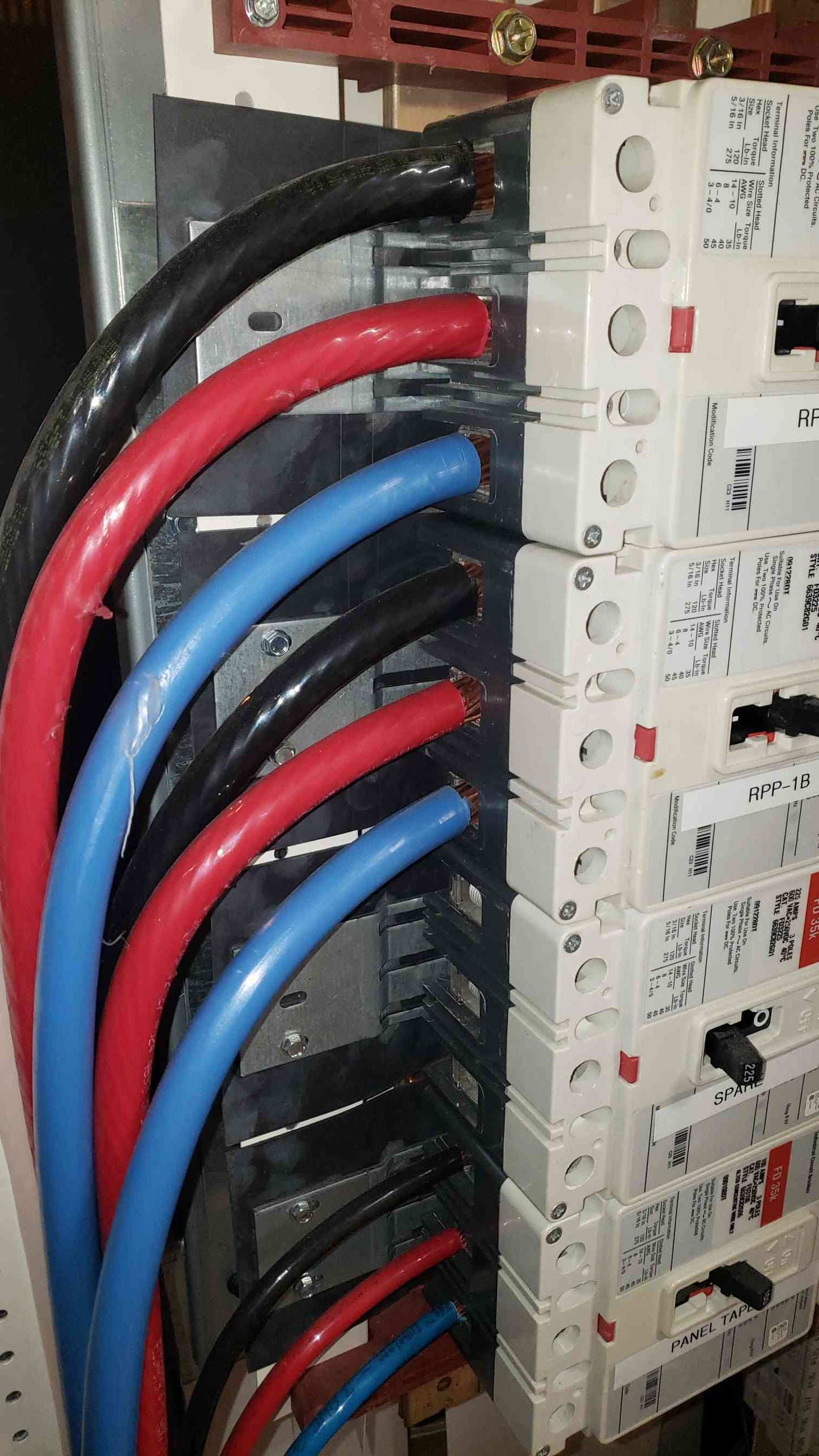 150KVA Eaton PDU 480V x 208/120V PDU257709-001 Power Distribution Unit (106314)