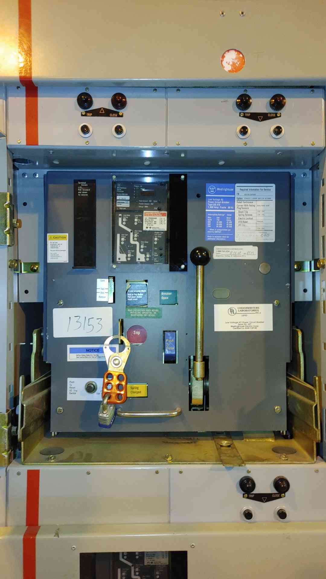 3200A / 4000A Westinghouse VCP DS Switchgear 4x 800a Breakers 2x 3200a Main(101492)