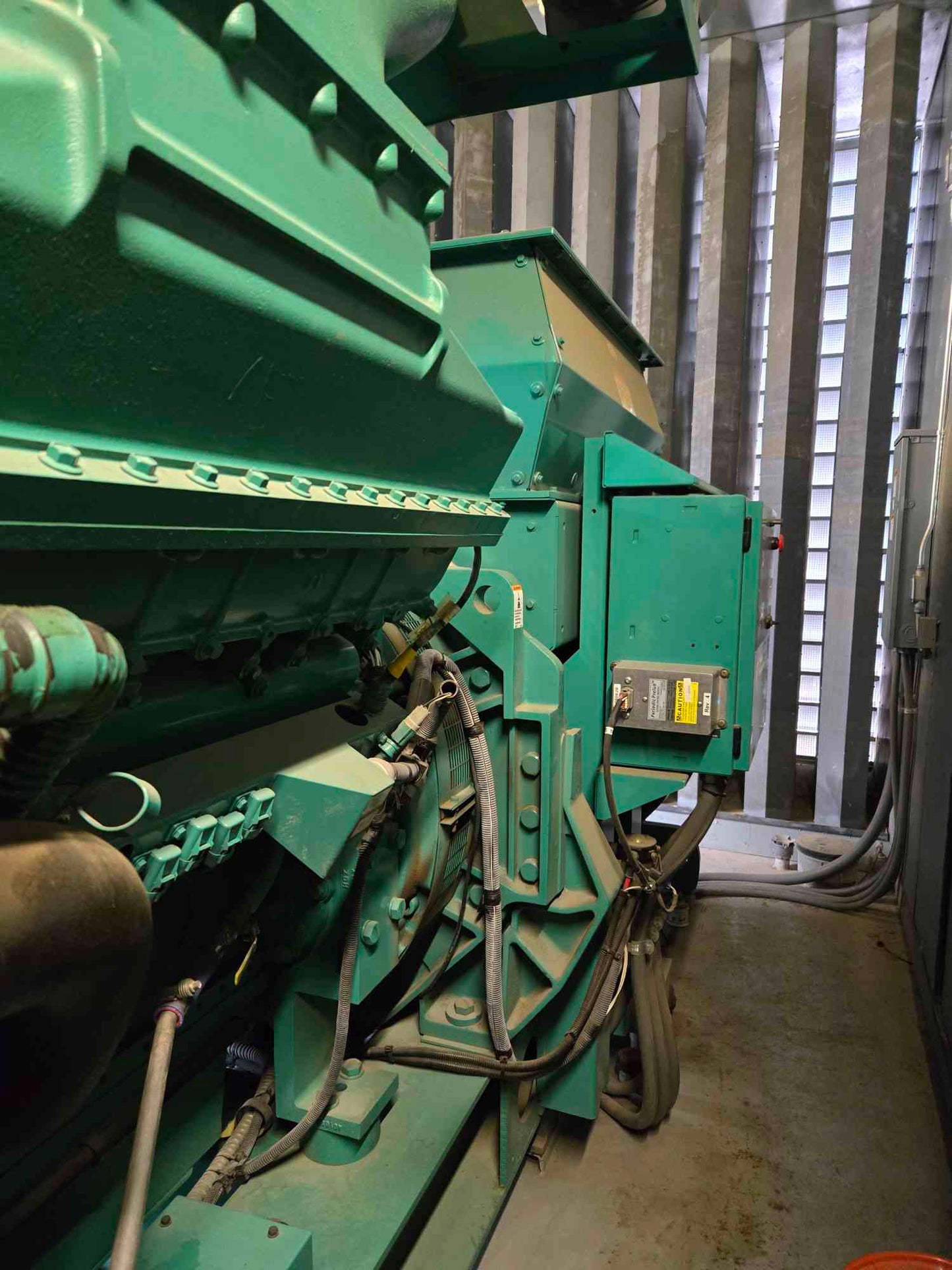 2MW 2000KW 2 Megawatt Cummins Diesel Generator 2000DQKAB 7200/12470v