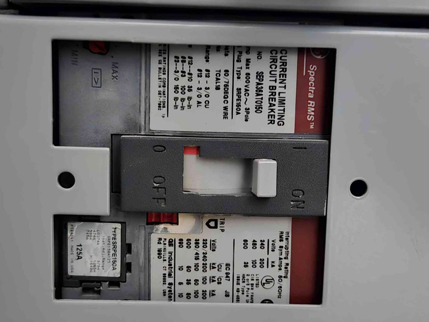 800A GE Spectra Panelboard w/ Main, Meter, 3 Breaker Distribution SFPA36AT0250 (107810)