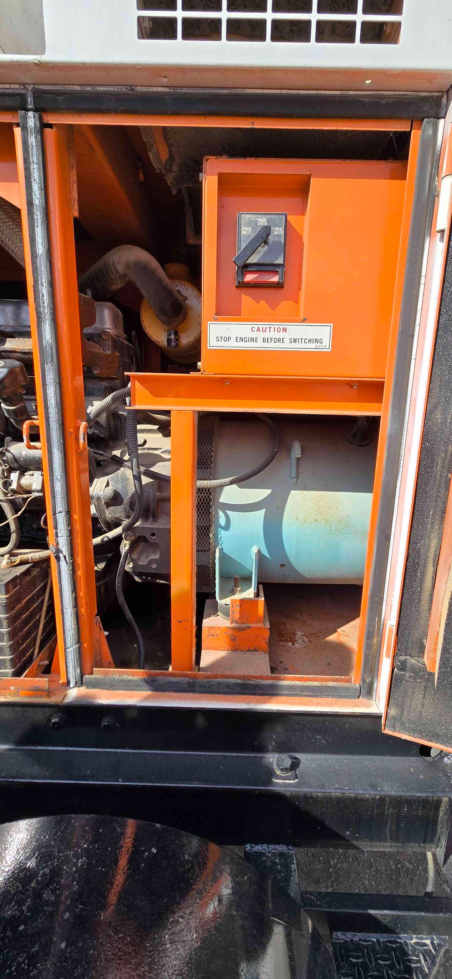 36KW MultiQuip WhisperWatt Generator Isuzu Diesel W/ Trailer 97' TESTED 8000Hrs