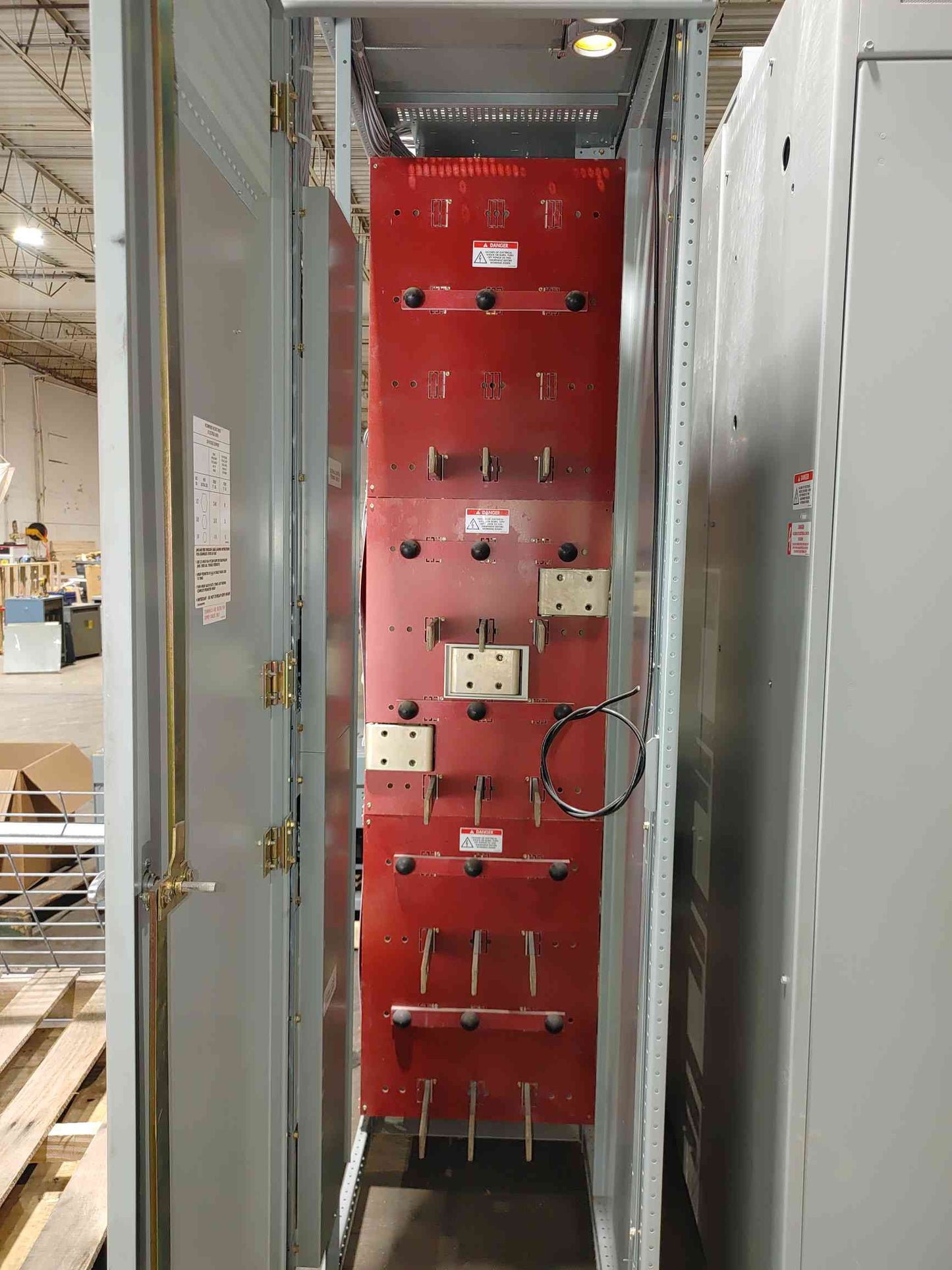 GE Power Break II Switchboard 5x 800A SHF08B208H Breakers 480V Hi-Break 3P (112943)