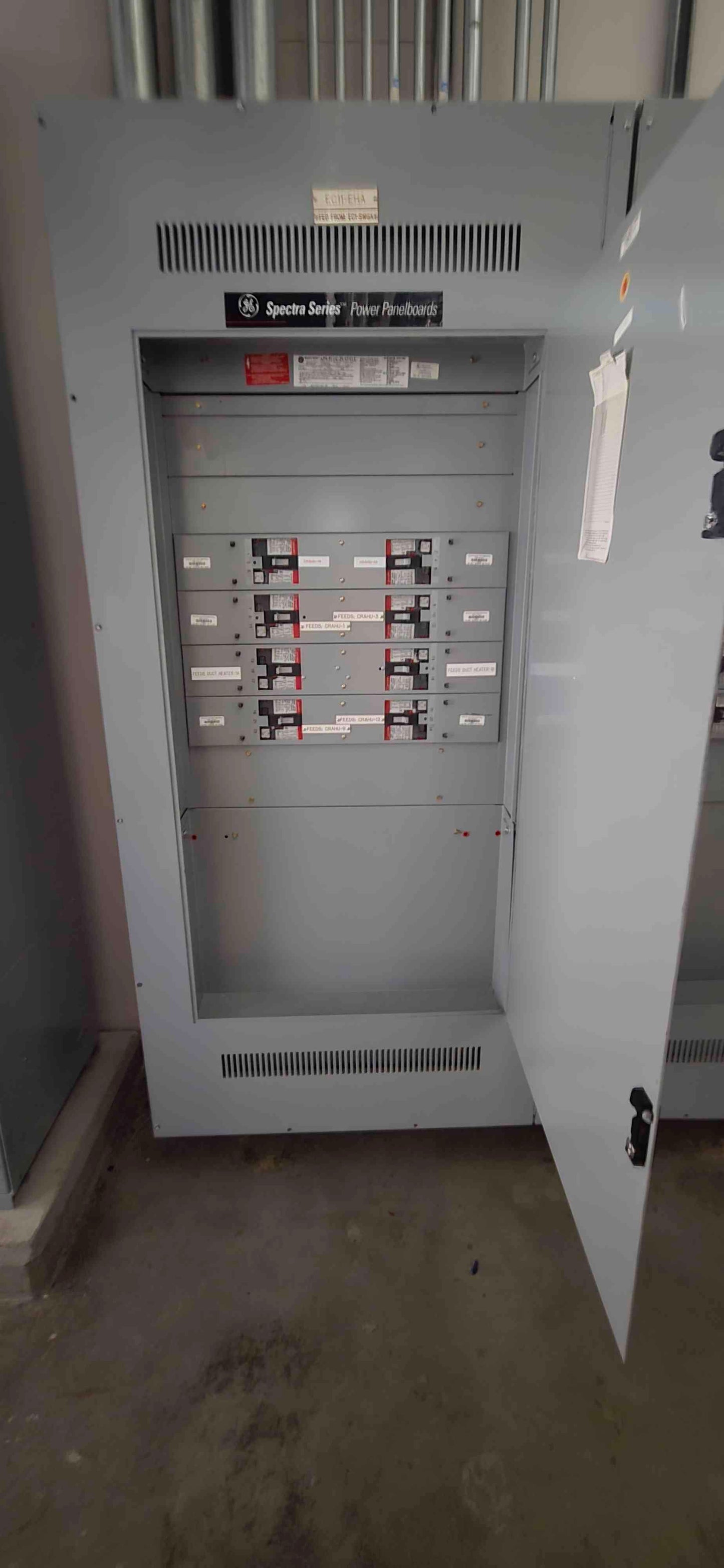 800A GE APN Specta Series 8 Breaker Distribution Panelboard 480v 30A SELA36AT0030 (108099)