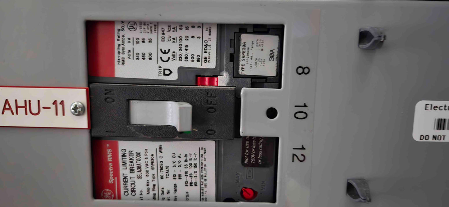 800A GE APN Spectra 6 Breaker Panelboard 277/480v SELA36 (108100)
