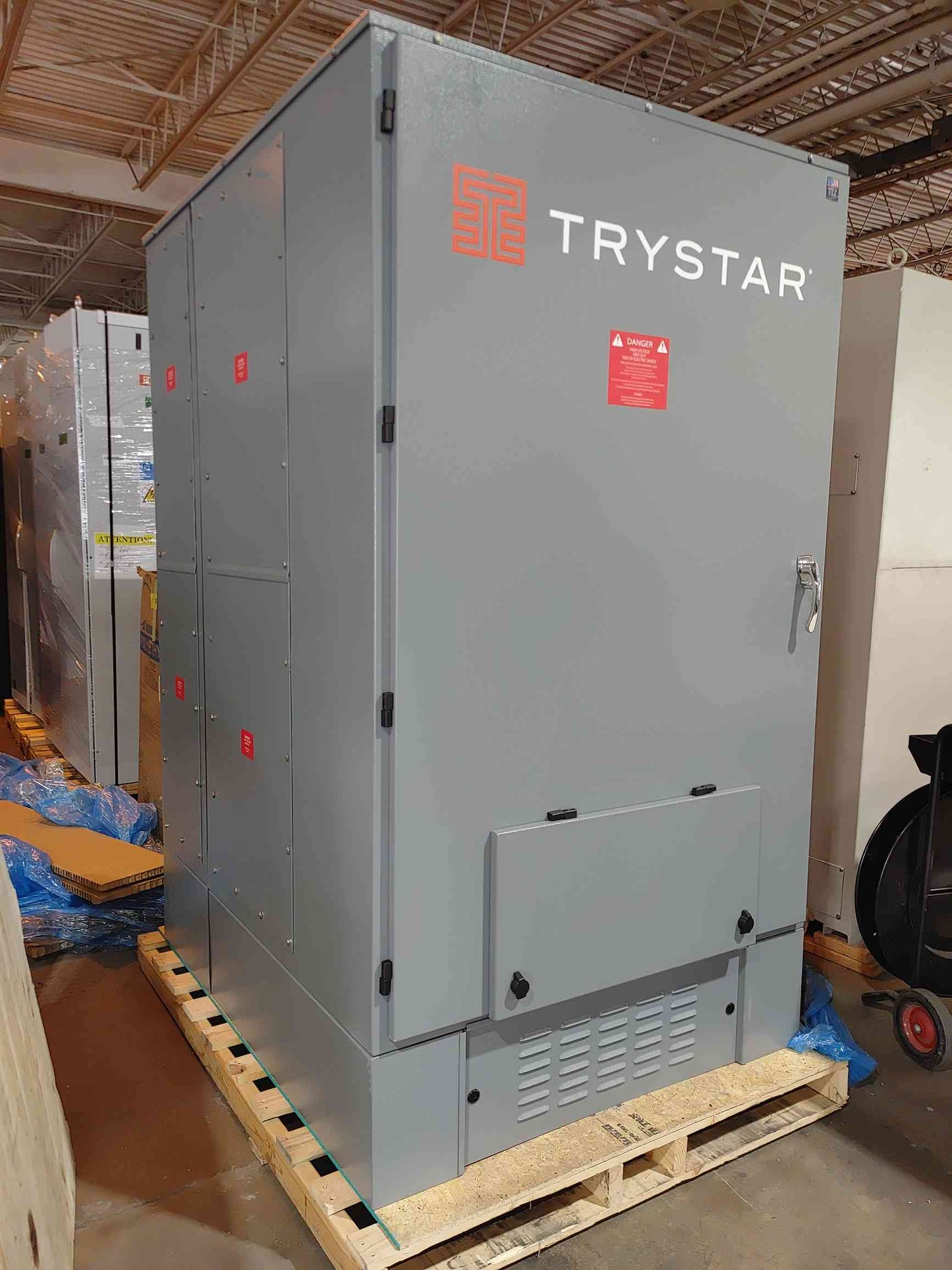 NEW Trystar 3000A Generator Docking Station 480V 3 Phase Switch GHUA1.N5-A-A-A2 (SKU: 111367)
