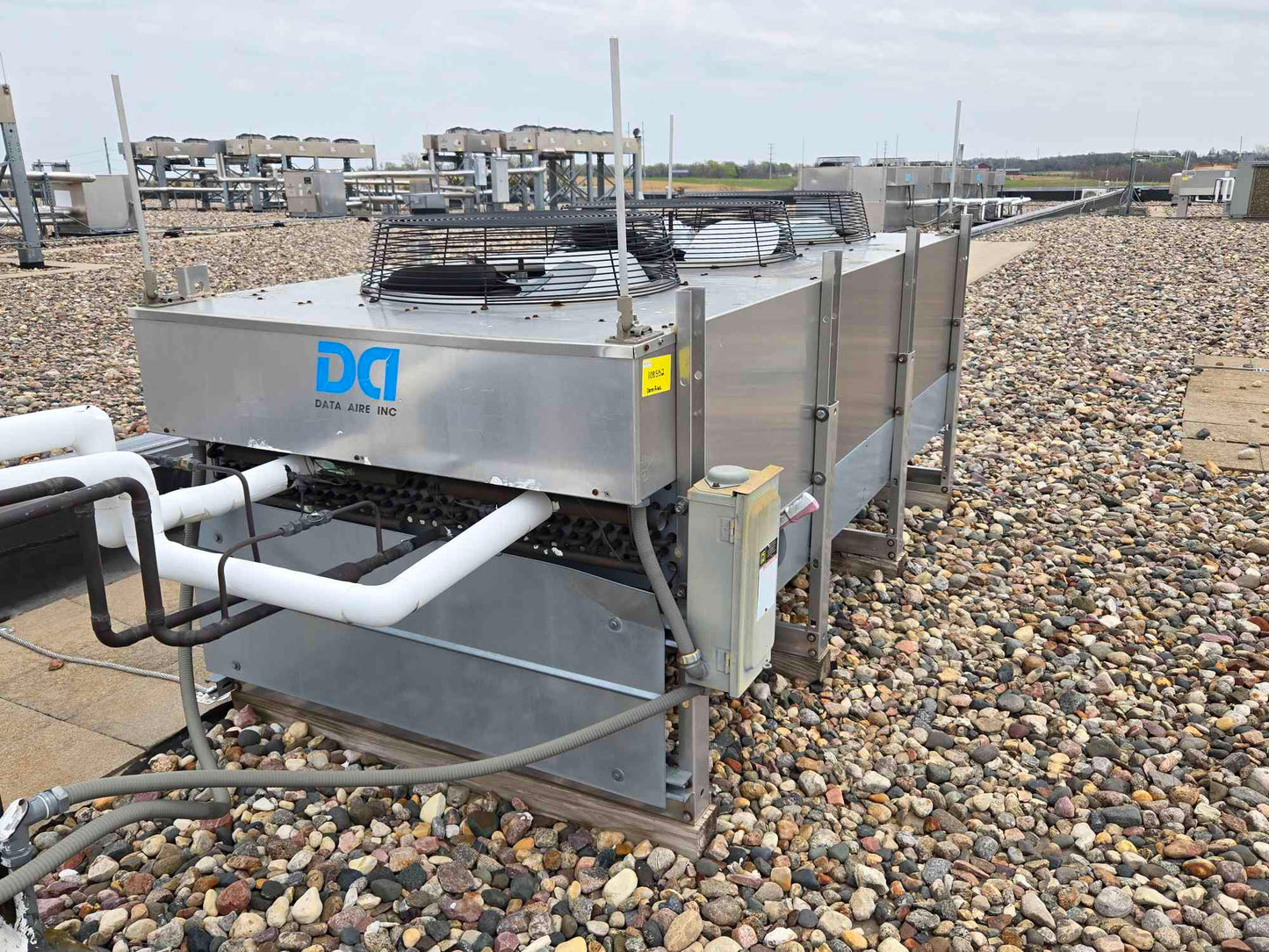 DataAire 3 Fan Condenser 460v 20 Ton
