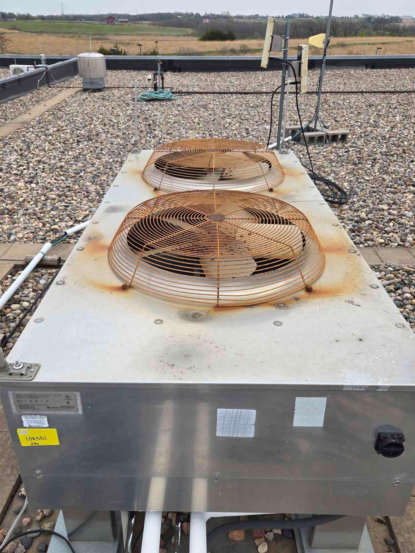 Liebert 2 Fan Condenser DCDF165LA 460v