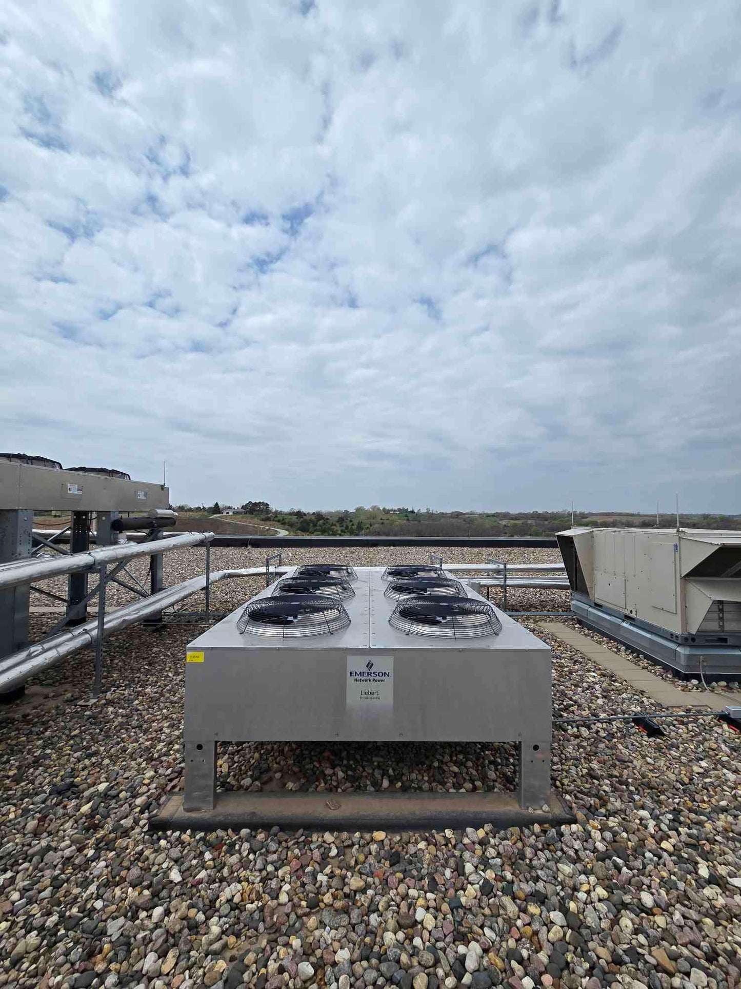 Liebert 6 Fan Condenser DCDF616-A 460v 30 Ton '13