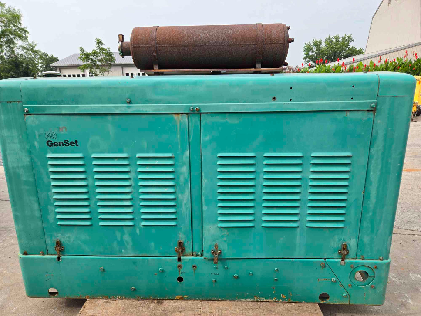 30KW Onan Ford Nat Gas LP Generator '90 1&3PH 871 Hrs Tested