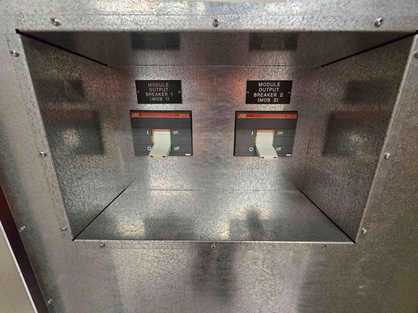 Powerware Plus 500 Parallel Cabinet 500KVA 480V (SKU: 110197)