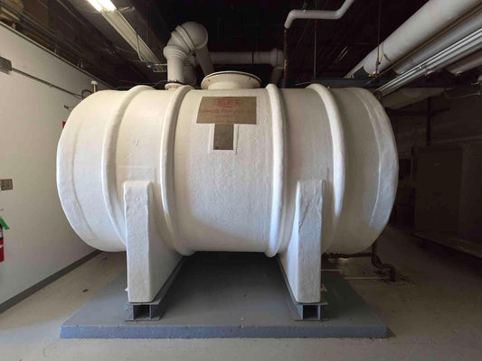 Edwards Fiberglass Tank 1000 Gallon Water Holding Tanks 1042 Gal