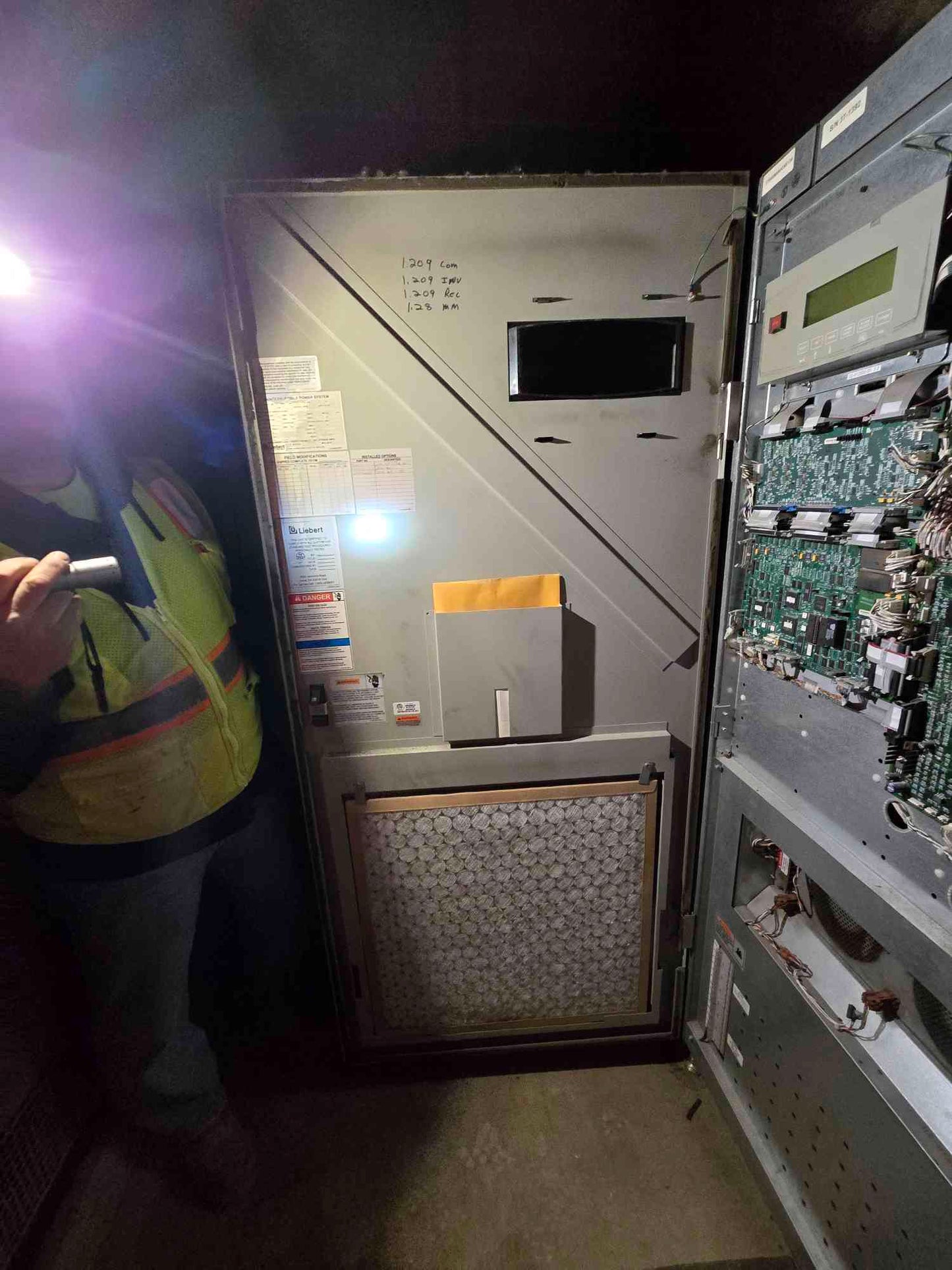 80kva Liebert NPower UPS 480Vac 87A 60Hz '02