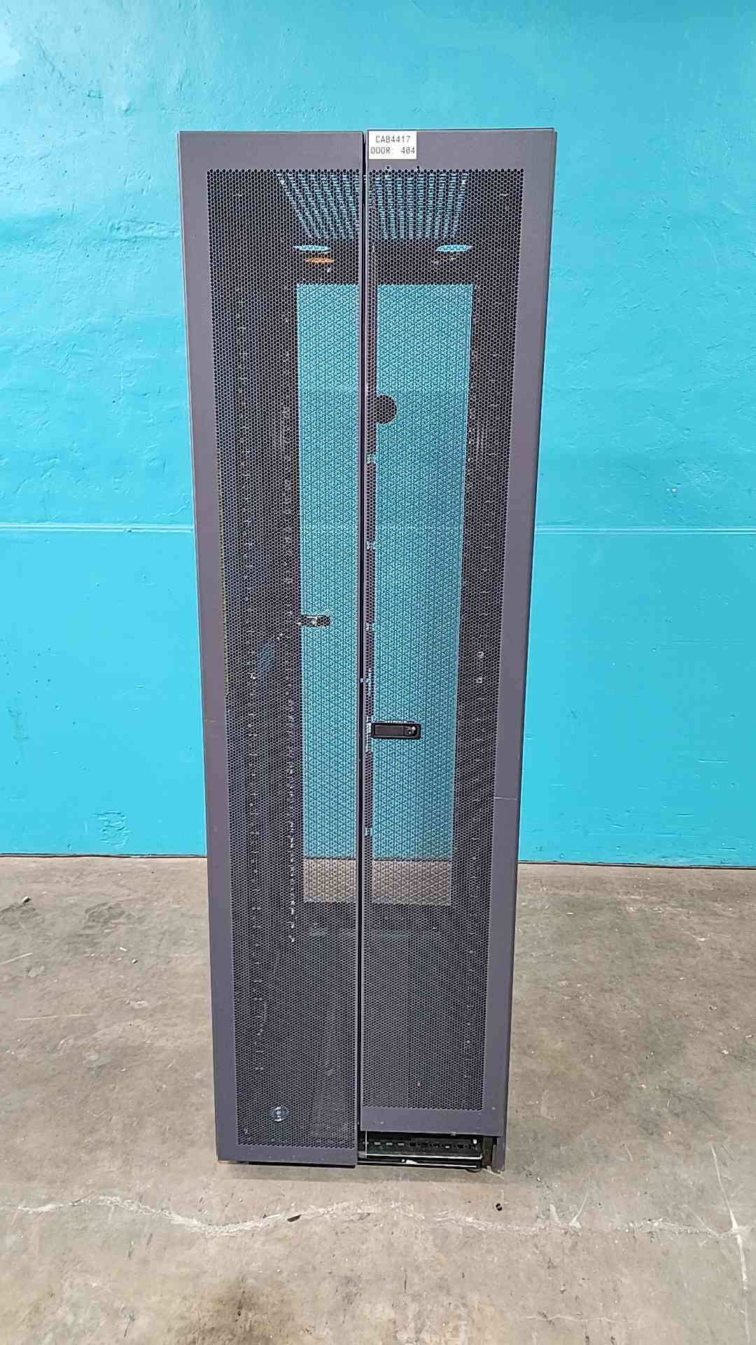 Dell PowerEdge 4210 42U Server Rack Enclosure Cabinet PS38S 0GJ575 Doors Sides